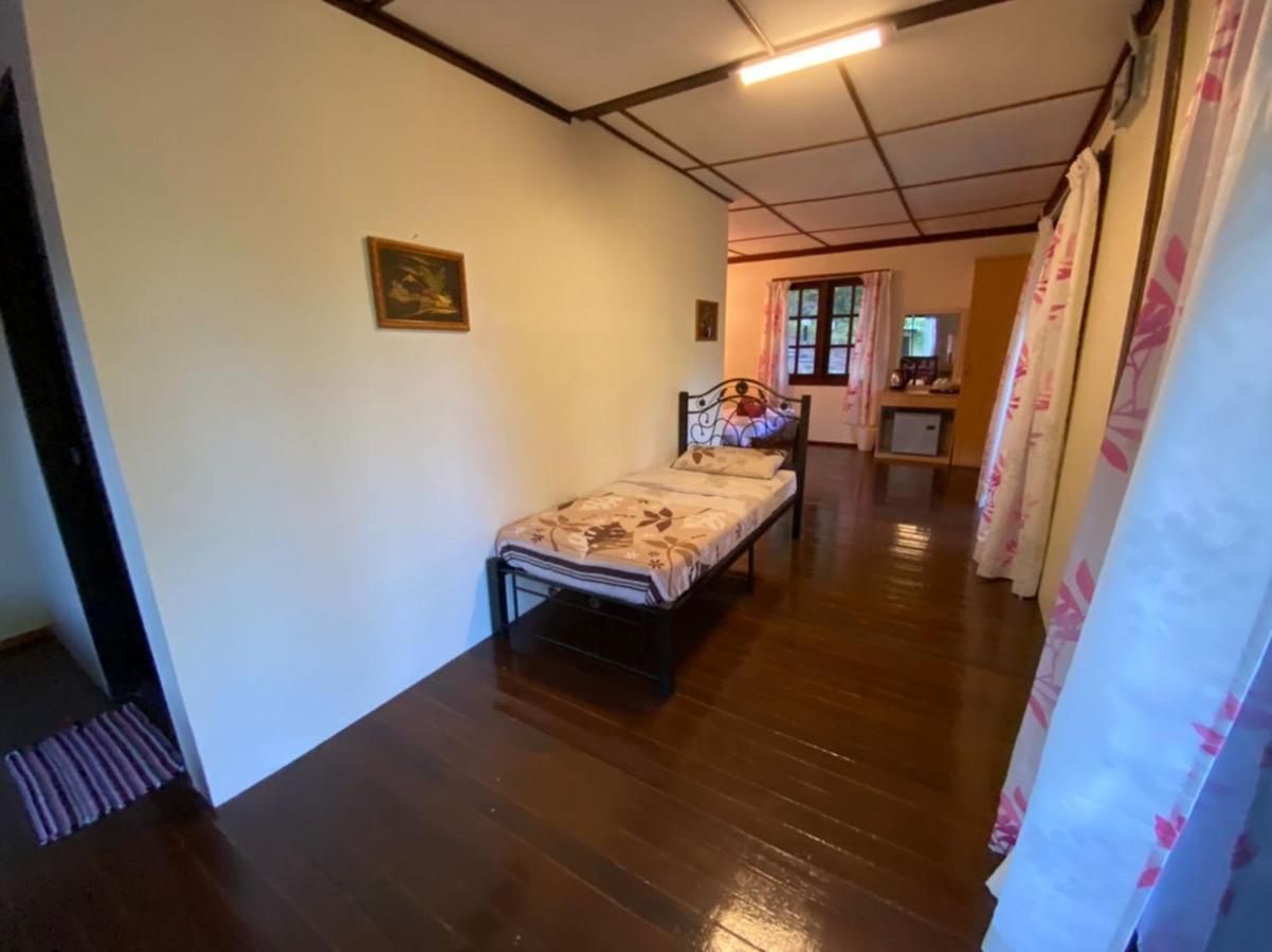 Minang Cove Resort Kampong Mukut Exterior photo