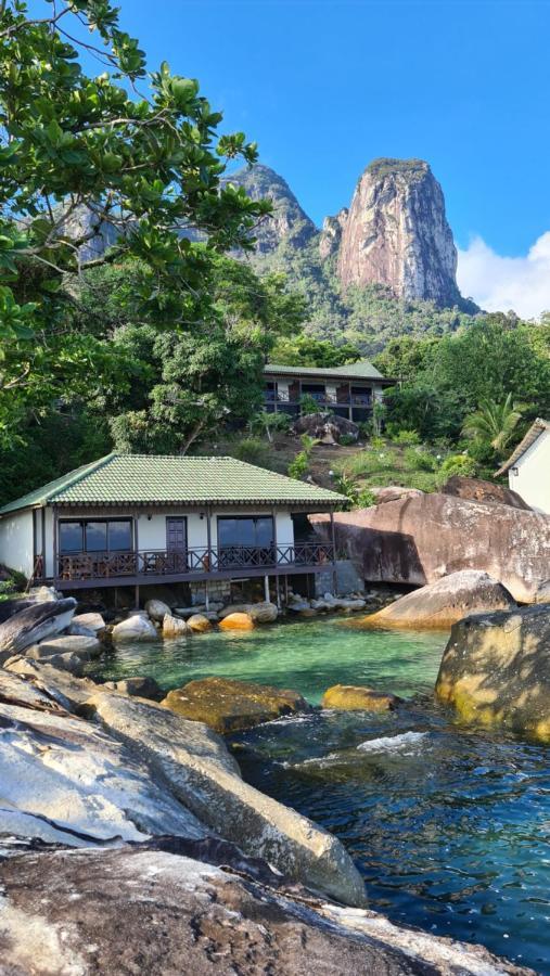 Minang Cove Resort Kampong Mukut Exterior photo