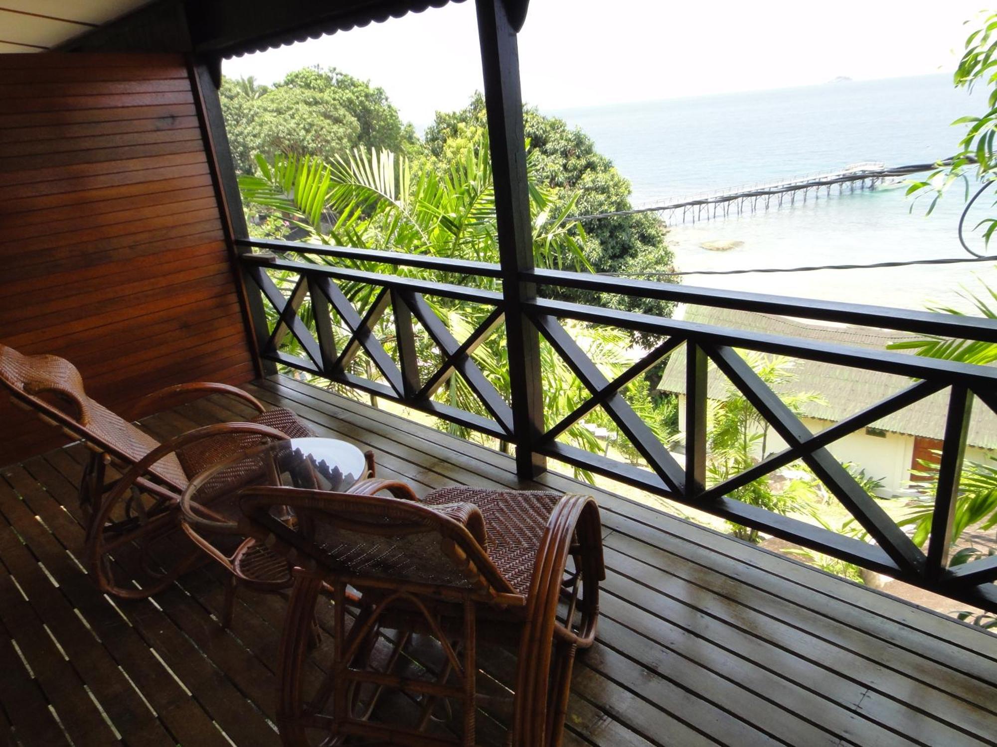 Minang Cove Resort Kampong Mukut Exterior photo